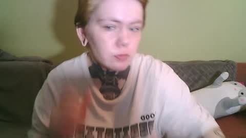 Snapshot of ann_lelala_ chatting on February 16, 9:15 am ann_lelala_ online show from February 16, 9:15 am