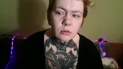 Snapshot of ann_lelala_ chatting on February 18, 2:27 am ann_lelala_ online show from February 18, 2:27 am