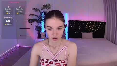 Snapshot of ann_woood chatting on May 16, 3:33 pm ann_woood online show from May 16, 3:33 pm