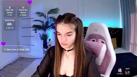 Snapshot of ann_woood chatting on June 12, 2:38 pm ann_woood online show from June 12, 2:38 pm