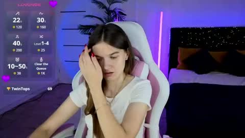 Snapshot of ann_woood chatting on July 1, 2:18 pm ann_woood online show from July 1, 2:18 pm