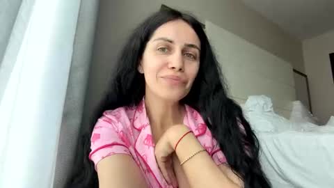 Snapshot of anna___25 chatting on April 4, 7:50 am Anna online show from April 4, 7:50 am