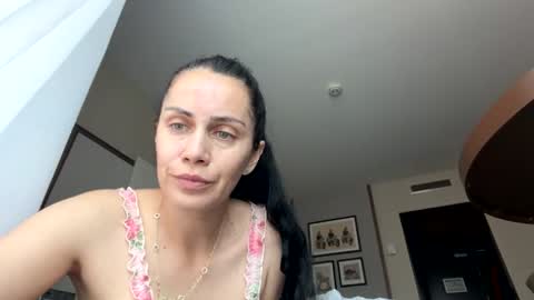 Snapshot of anna___25 chatting on May 25, 7:36 am Anna online show from May 25, 7:36 am