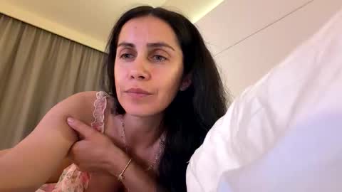 Snapshot of anna___25 chatting on May 25, 7:42 pm Anna online show from May 25, 7:42 pm