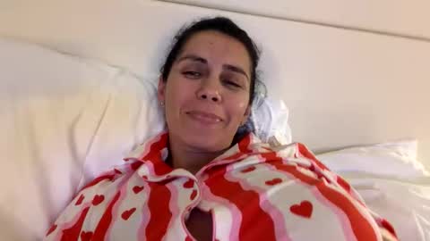 Snapshot of anna___25 chatting on May 28, 7:44 pm Anna online show from May 28, 7:44 pm