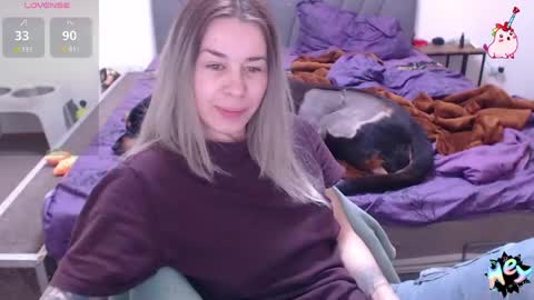 Snapshot of anna_ana chatting on April 25, 6:27 pm Anadirectgirl online show from April 25, 6:27 pm