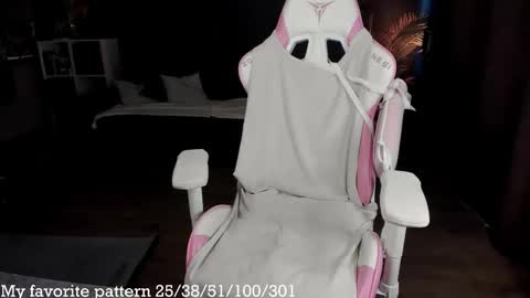 Snapshot of anna_belle3 chatting on March 19, 3:32 am AnnaThe next stream is tomorrow online show from March 19, 3:32 am