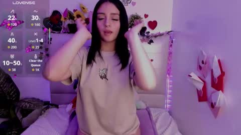 Snapshot of anna_blade_ chatting on February 21, 6:36 am ANNA online show from February 21, 6:36 am