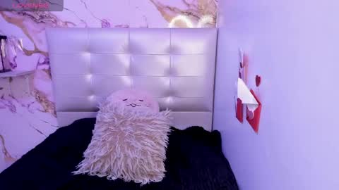 Snapshot of anna_blade_ chatting on May 16, 3:44 pm ANNA online show from May 16, 3:44 pm