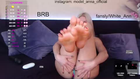 Snapshot of anna_bonbon chatting on May 28, 11:51 am anna_bonbon online show from May 28, 11:51 am