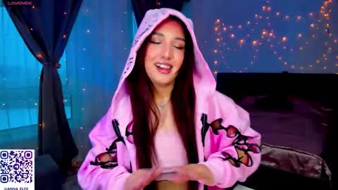 anna_elfiii online show from February 11, 2:33 pm