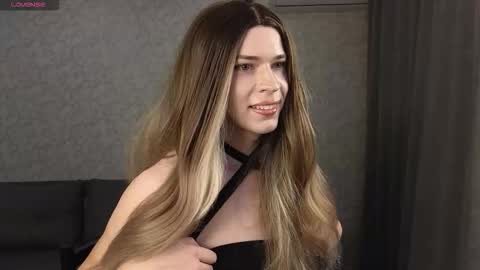 Snapshot of anna_inheart chatting on February 1, 4:27 pm Anna online show from February 1, 4:27 pm