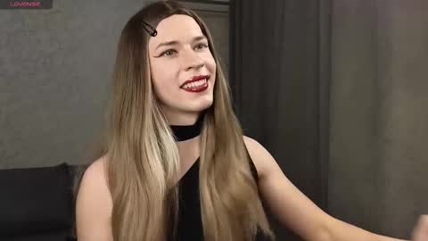 Snapshot of anna_inheart chatting on February 11, 5:07 pm Anna online show from February 11, 5:07 pm