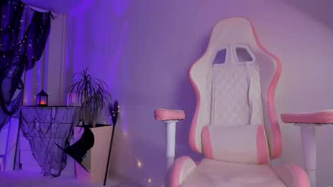 anna_lure online show from October 27, 2:37 am