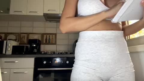 anna_nobel online show from November 4, 7:40 am