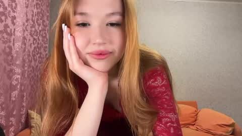 Snapshot of anna_raspberry chatting on April 15, 5:42 pm Anne online show from April 15, 5:42 pm