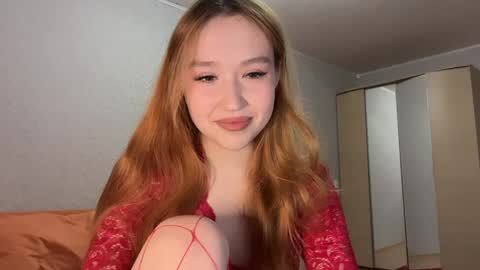 Snapshot of anna_raspberry chatting on April 28, 6:02 pm Anne online show from April 28, 6:02 pm