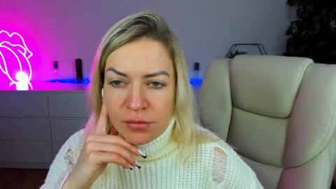 Snapshot of anna_snow9 chatting on October 22, 6:02 am anna_snow9 online show from October 22, 6:02 am