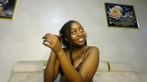Annabel online show from February 5, 6:37 pm