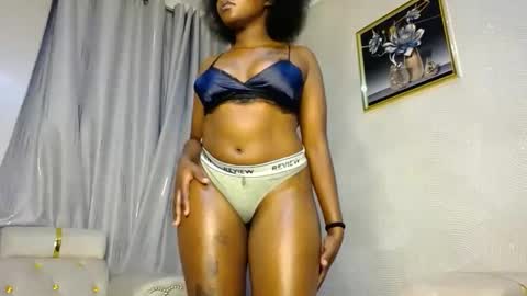 Annabel online show from February 5, 9:40 pm