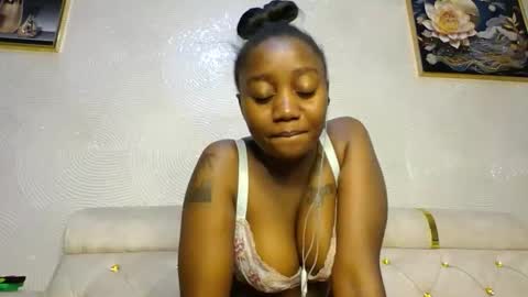 Annabel online show from February 9, 11:15 pm