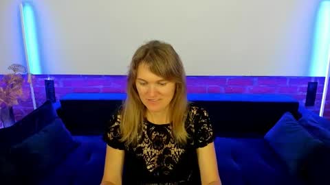 Annabel online show from October 13, 4:07 pm