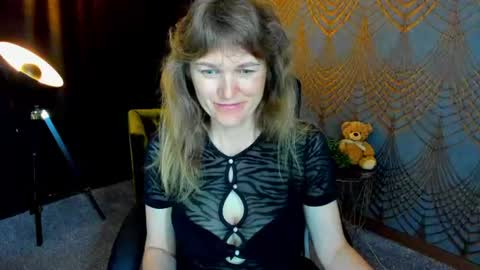 Snapshot of annabel_xxx chatting on June 13, 6:00 am Annabel online show from June 13, 6:00 am