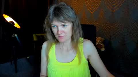 Snapshot of annabel_xxx chatting on June 27, 5:45 am Annabel online show from June 27, 5:45 am