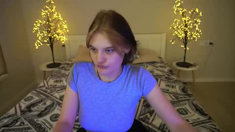 Snapshot of annacandie chatting on September 12, 1:00 pm Anna online show from September 12, 1:00 pm