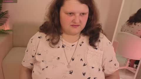 Snapshot of annaconda_wow chatting on October 14, 5:14 pm annaconda_wow online show from October 14, 5:14 pm