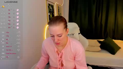 annagrees1 online show from January 10, 2:19 pm