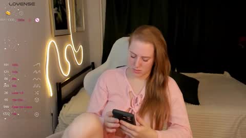 annagrees1 online show from February 20, 1:13 am