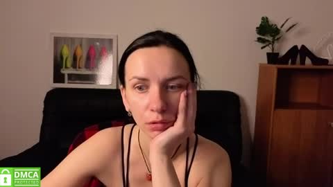 Snapshot of annakillian_kiss chatting on May 19, 5:25 am Anna online show from May 19, 5:25 am