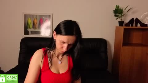 Snapshot of annakillian_kiss chatting on June 1, 11:23 am Anna online show from June 1, 11:23 am