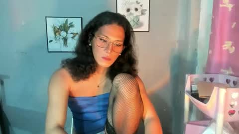 Snapshot of annalala22 chatting on April 13, 1:05 pm annalala22 online show from April 13, 1:05 pm