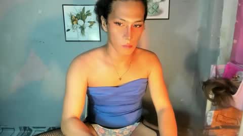 Snapshot of annalala22 chatting on April 18, 11:36 am annalala22 online show from April 18, 11:36 am