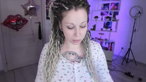 Anna online show from October 31, 2:45 am