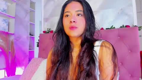 Snapshot of annaqueen_ chatting on November 17, 3:18 pm Anna online show from November 17, 3:18 pm