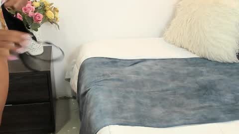 Anna Rosse online show from April 4, 12:02 pm