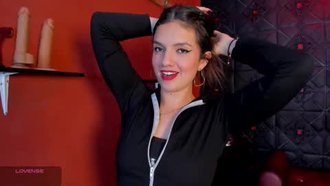 Snapshot of annavi_ chatting on February 19, 7:21 pm Annavi online show from February 19, 7:21 pm