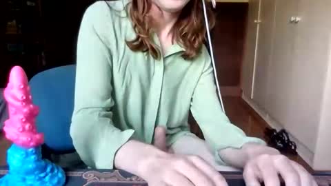 Snapshot of annavie chatting on November 3, 12:46 am annavie online show from November 3, 12:46 am