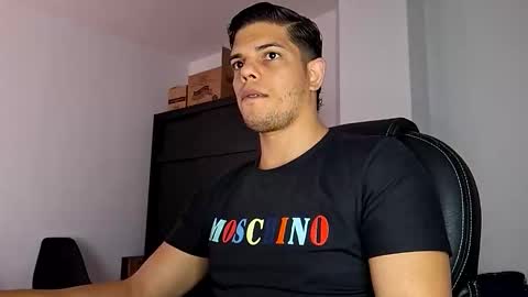 Snapshot of anndyhardy11 chatting on December 7, 3:19 pm Anndy Hardy online show from December 7, 3:19 pm