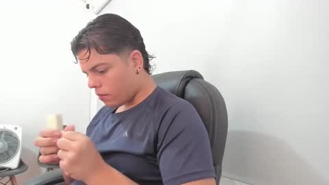 Snapshot of anndyhardy11 chatting on January 13, 1:17 pm Anndy Hardy online show from January 13, 1:17 pm