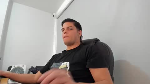 Snapshot of anndyhardy11 chatting on January 17, 3:00 pm Anndy Hardy online show from January 17, 3:00 pm