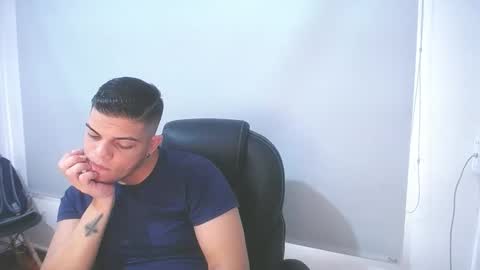 Snapshot of anndyhardy11 chatting on February 22, 6:19 pm Anndy Hardy online show from February 22, 6:19 pm