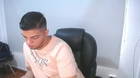 Snapshot of anndyhardy11 chatting on February 27, 3:15 pm Anndy Hardy online show from February 27, 3:15 pm