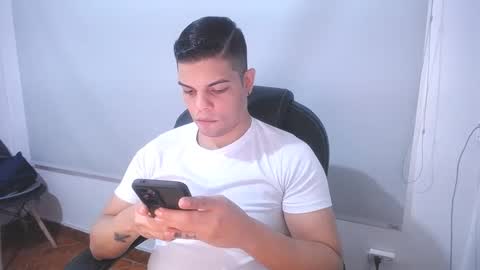 Snapshot of anndyhardy11 chatting on March 4, 12:22 pm Anndy Hardy online show from March 4, 12:22 pm