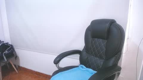 Snapshot of anndyhardy11 chatting on March 5, 3:18 pm Anndy Hardy online show from March 5, 3:18 pm