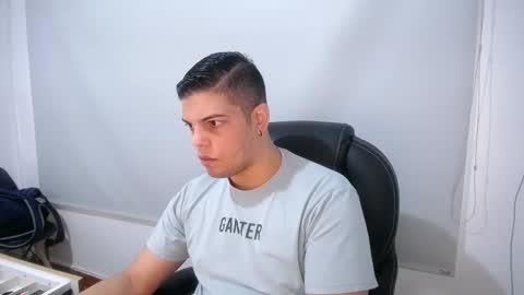 Snapshot of anndyhardy11 chatting on March 7, 12:23 pm Anndy Hardy online show from March 7, 12:23 pm