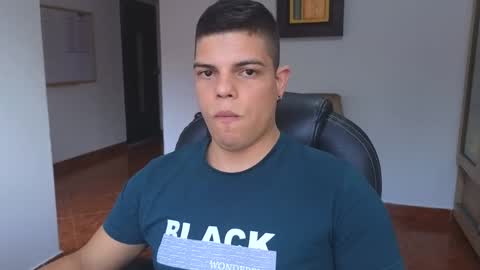 Snapshot of anndyhardy11 chatting on September 22, 9:17 pm Anndy Hardy online show from September 22, 9:17 pm